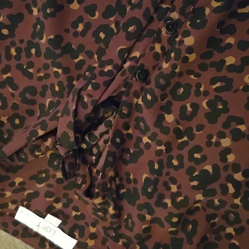 Loft Sleeveless Animal Print Tie Neck Blouse - Picture 2 of 9